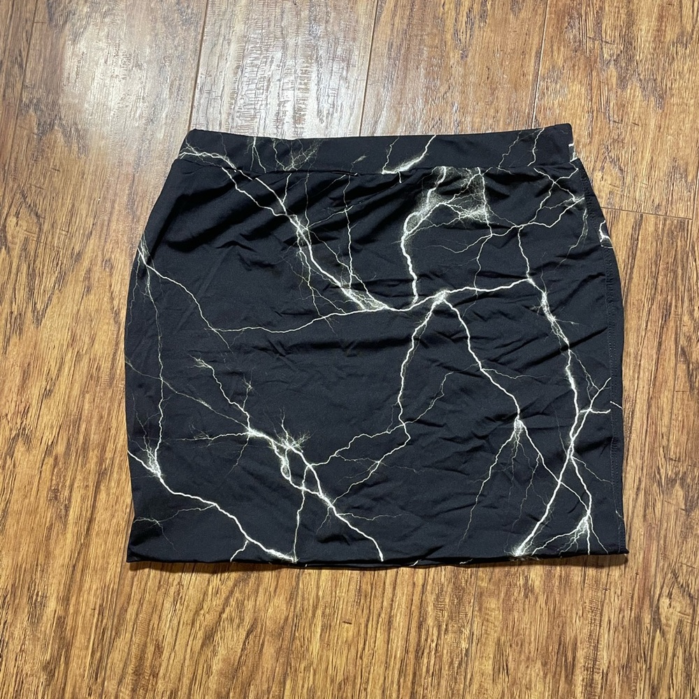 Insane Vetements Lighting Skirt
